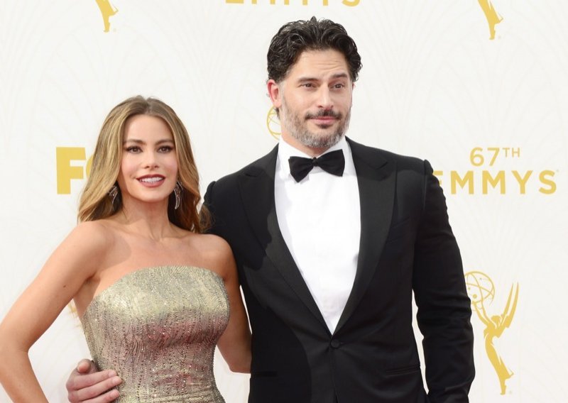 U brakorazvodnoj parnici Sofia Vergara i Joe Manganiello bore se za - kujicu Bubbles