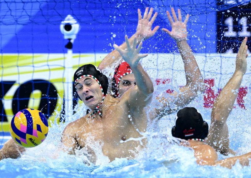 Mađari u dramatičnom finalu tek nakon peteraca dobili Grke i osvojili naslov svjetskih prvaka