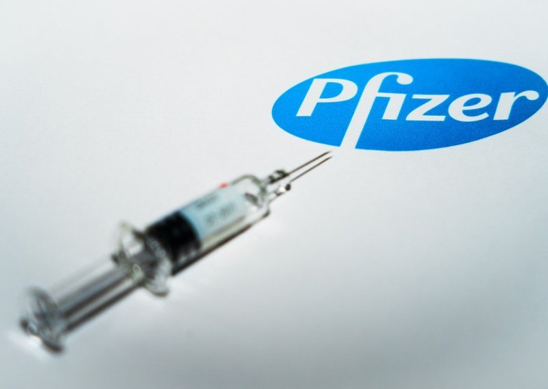 Pfizeru prepolovljen prihod, krivo je cjepivo i lijek za covid-19