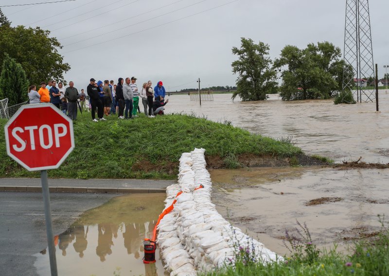 U Drenju stanje bolje: Ako će se voda povući, čeka nas ispumpavanje