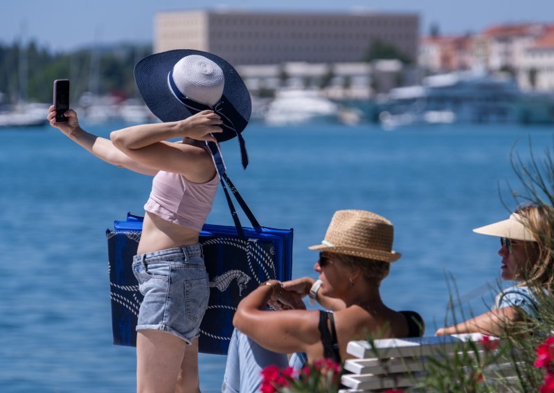 Veliku Gospu mnogi koriste za produženi odmor, a evo koji nas neradni dani čekaju do kraja godine