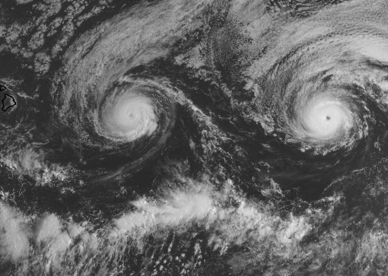 Povijesni presedan: Dva uragana istovremeno prijete Havajima!