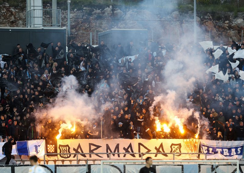 Ovo je najbolja moguća reakcija navijača Rijeke nakon 'bijega' Jakirovića u Dinamo