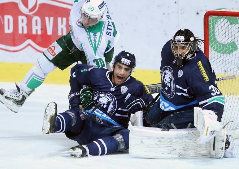 Nove promjene u Medveščaku; dolazi bivši NHL igrač, a odlazi...