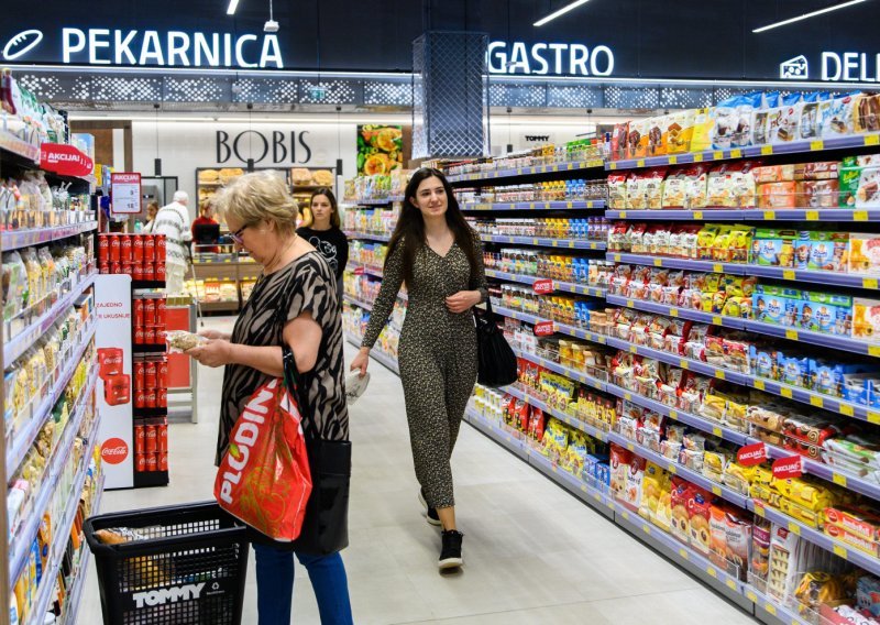 Lažna nagradna igra kruži društvenim mrežama, trgovački lanac poslao upozorenje