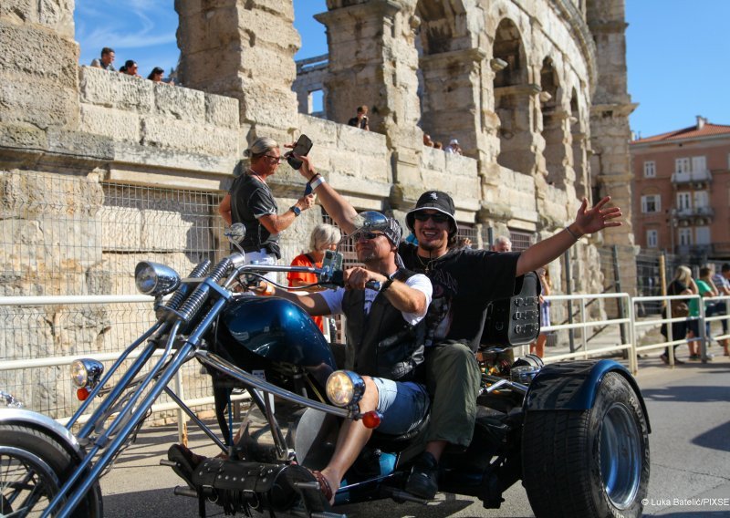 Defile tisuće motorista: U Puli se održava najveći bikerski festival u regiji