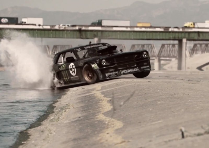 Pogledajte kako Ken Block terorizira L. A. Mustangom od 845 KS