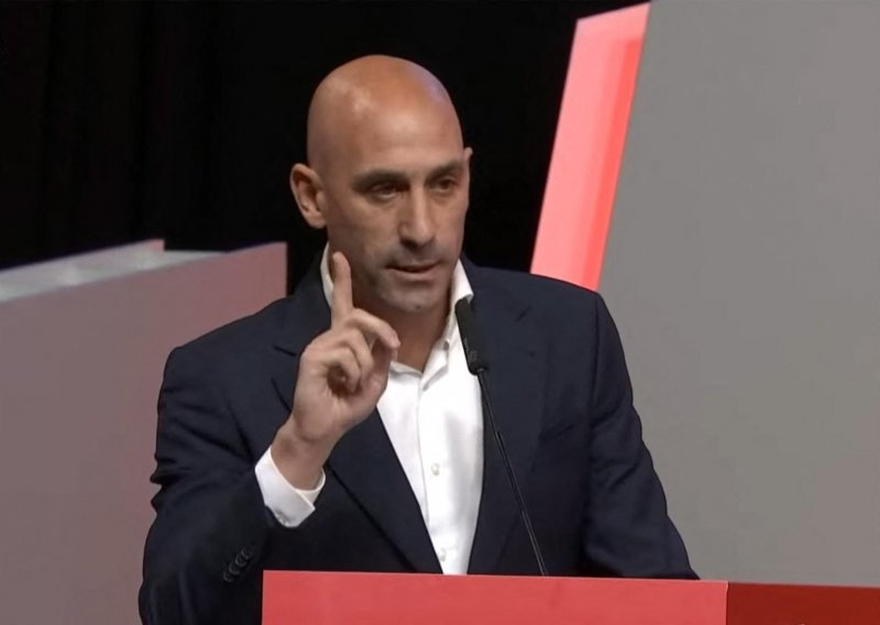 Luis Rubiales ipak podnio ostavku: Ne mogu više...