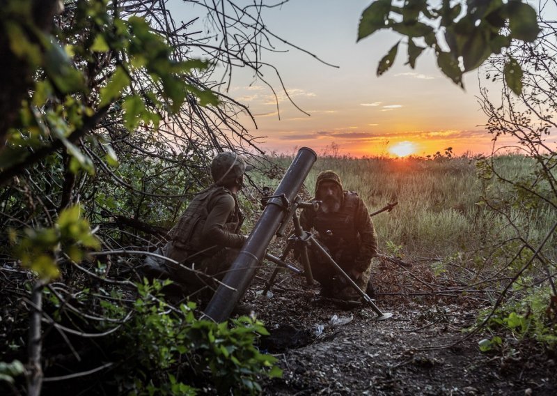Spora protuofenziva: Ukrajinske snage pritišću na istoku, nanose gubitke na jugu