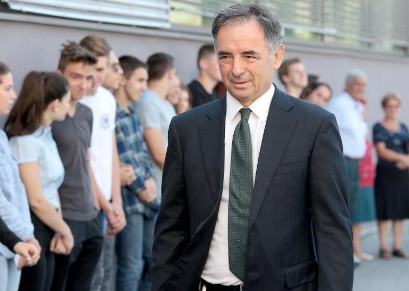 Pupovac: Srbima će biti osigurano sudjelovanje u institucijama vlasti