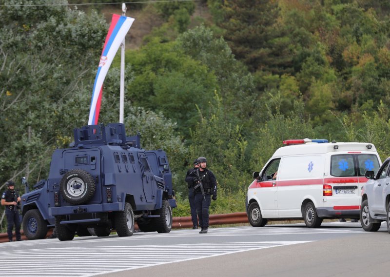 Kurti i Sveçla krive Civilnu zaštitu za opsadu manastira u selu Banjska. Tko su oni?