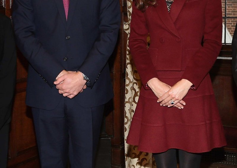 Kate Middleton i princ William čekaju bebu