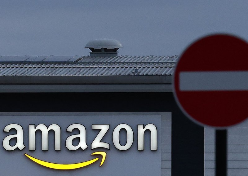 Amazon iz prodaje povukao milijune krivotvorenih proizvoda u 2023.