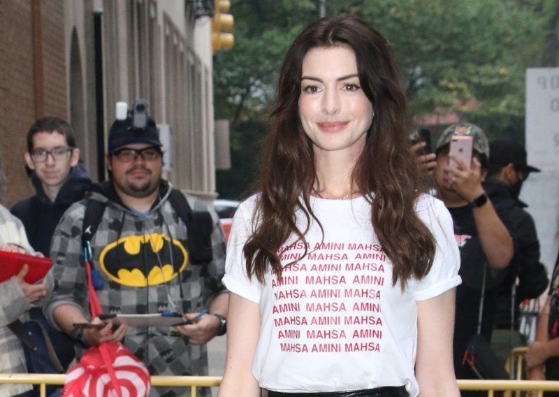 Anne Hathaway stajlingom odaslala važnu poruku