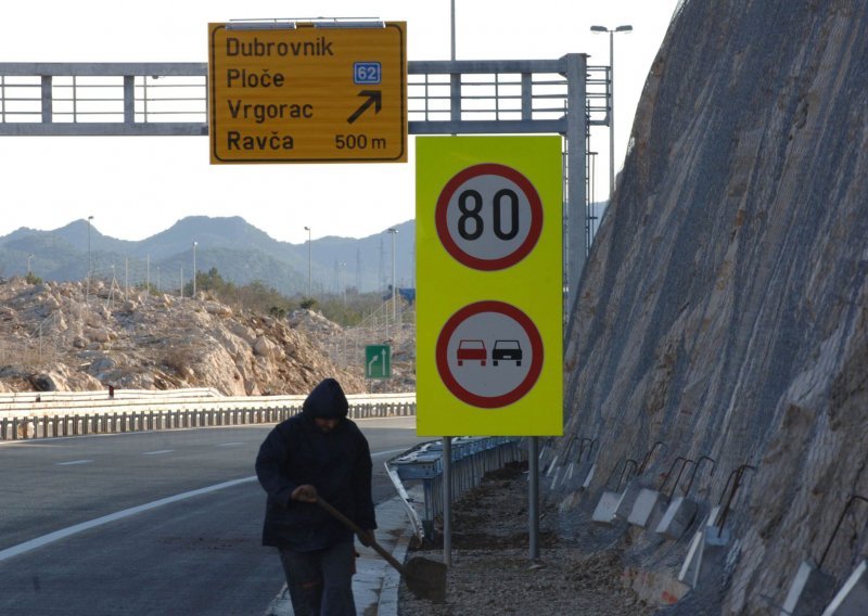 Prema Dubrovniku zatvoren ulazni krak čvora Ravča