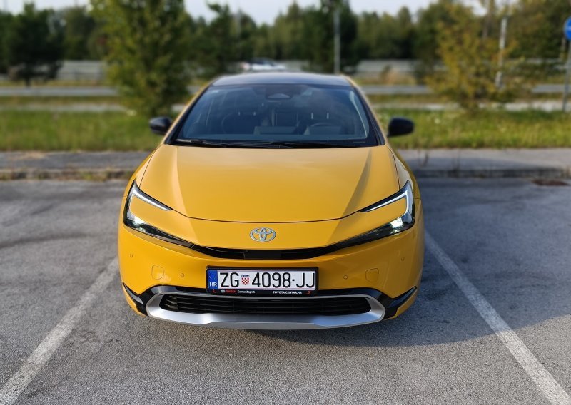 Toyota Prius proslavio prvih 25 godina: Automobil izuzetno visoke tehnološke razine