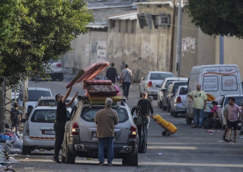 Tisuće Palestinaca bježe sa sjevera Gaze u očekivanju invazije: 'Ovo je genocid'