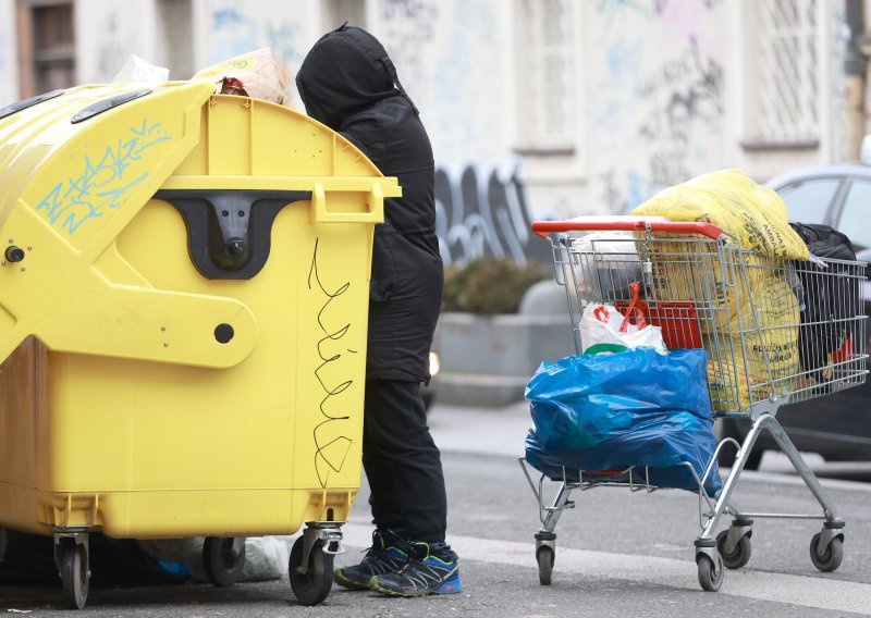 Eurozona srlja u recesiju, ekonomski pokazatelji upravo su spali s loših na gore