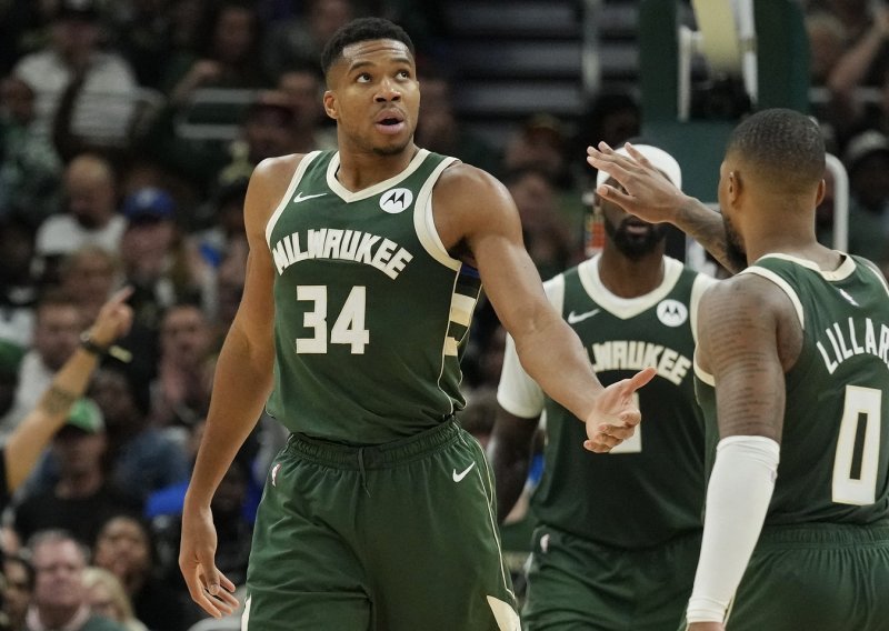 NBA liga dobila je brutalan tandem; Giannis i Lillard u prvoj utakmici impresionirali