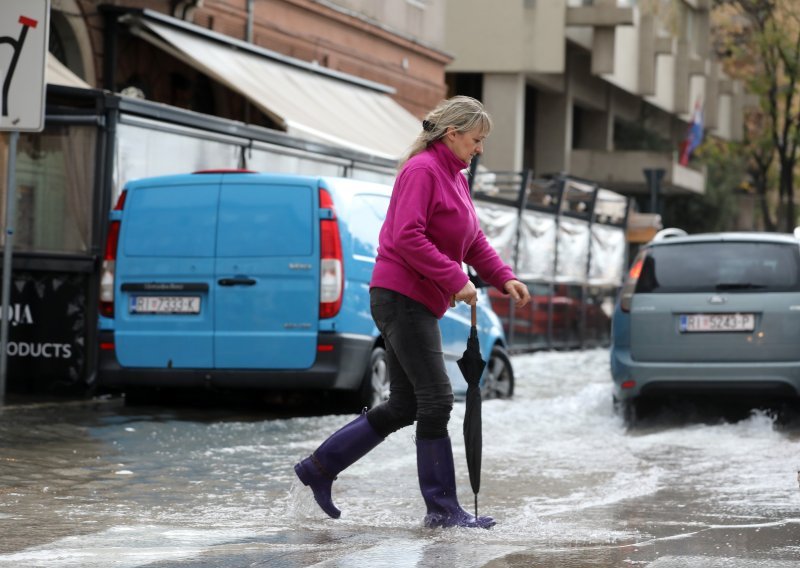 Pretežno kišovito, na Jadranu mogući izraženi pljuskovi s grmljavinom