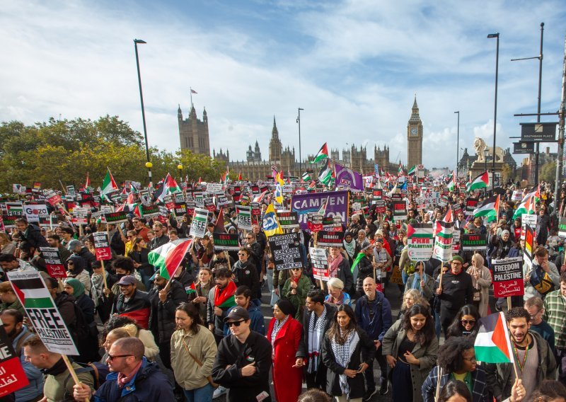 Golemi propalestinski prosvjed u srcu Londona; pogledajte snimku iz zraka