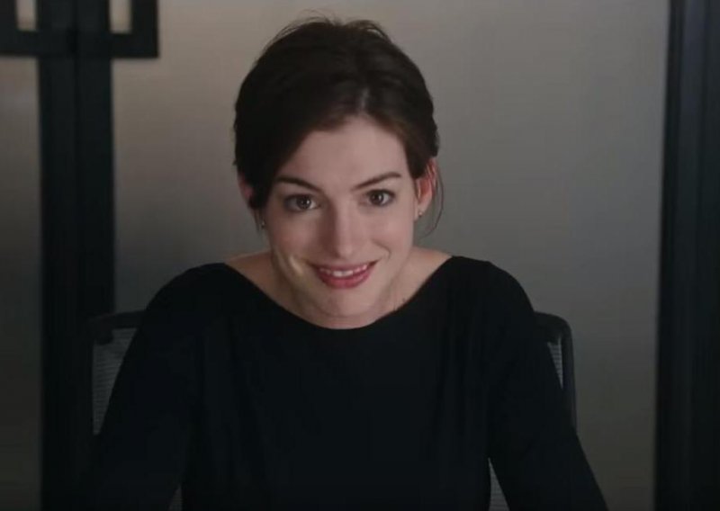 Anne Hathaway čeka bebu