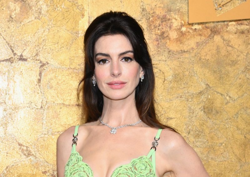 Anne Hathaway o idealima ljepote i životu u četrdesetima: 'Starenje je privilegija'