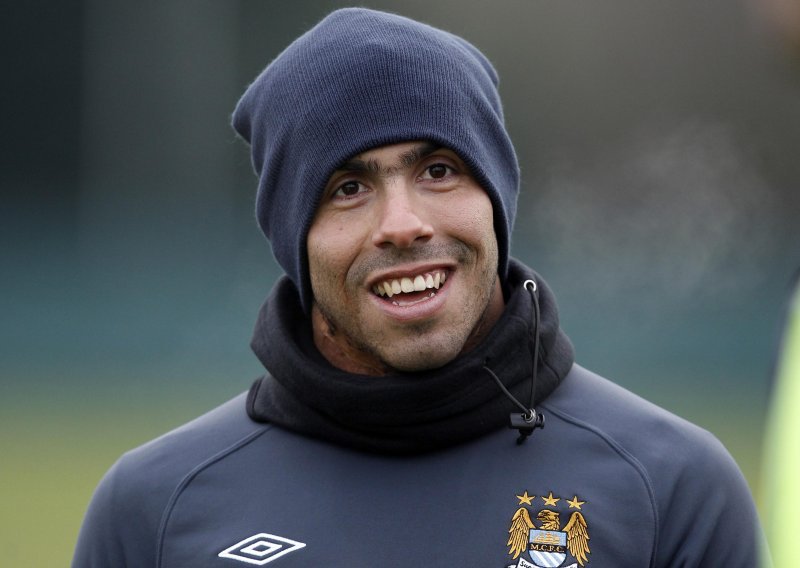 Tevez: Osjećam se kao zarobljenik Cityja