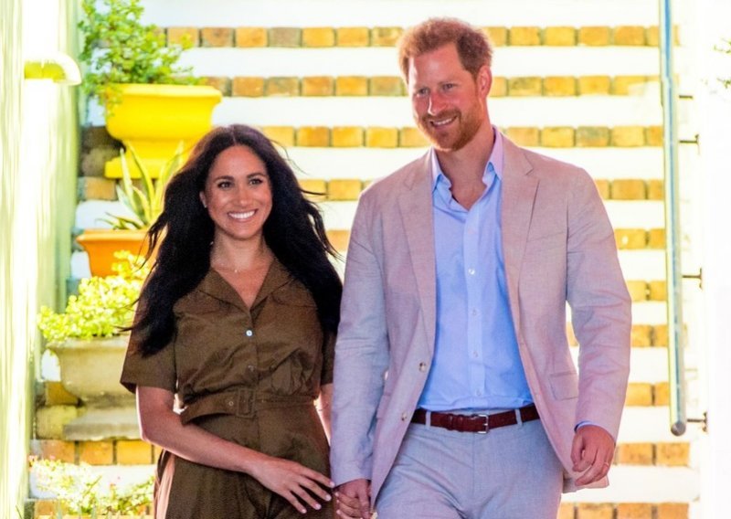 Početak pomirbe? Princ Harry i Meghan Markle ganuli su kralja Charlesa dirljivim videom