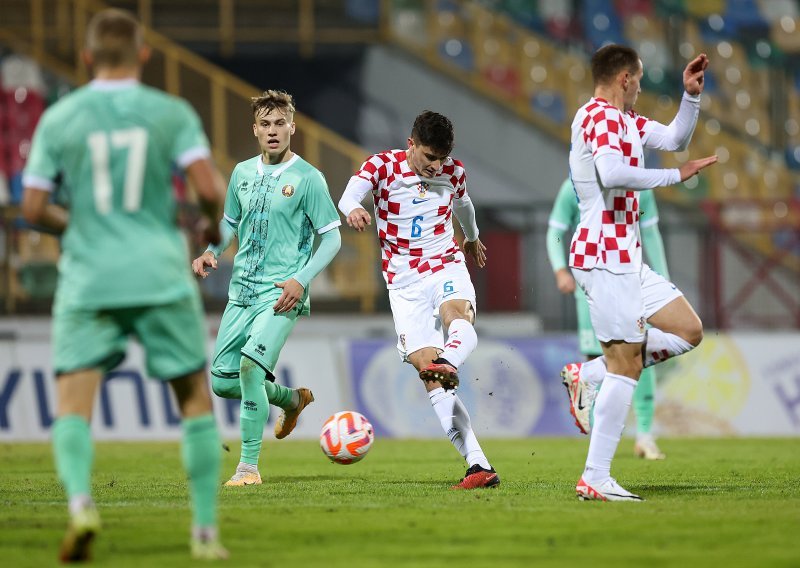 Slovaci dva puta vodili, mladi Vatreni se oba puta vratili