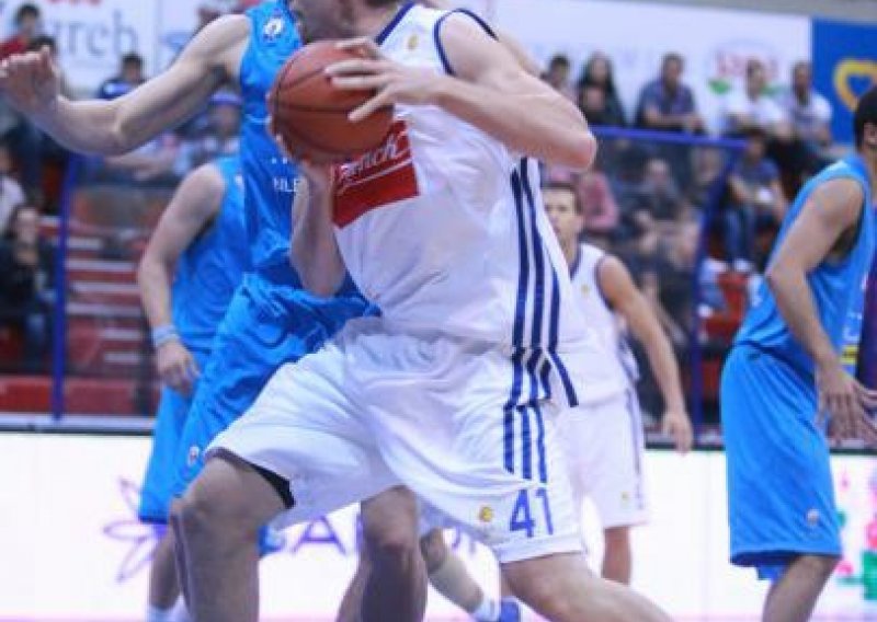 Cibona na startu ABA lige poražena od MZT-a