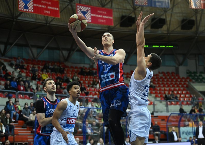 Fantastična Cibona s čak 20 trica zatrpala 'studente' i stigla do treće uzastopne pobjede