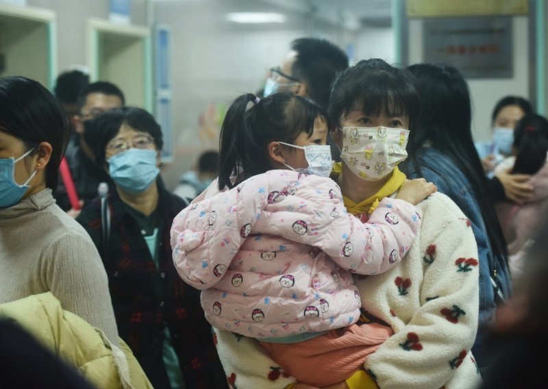 Zbog respiratornih zaraza u Kini zatraženo više klinika i jamstvo opskrbe lijekovima