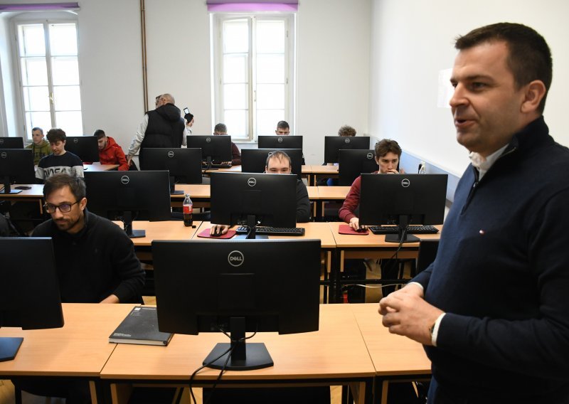 U Bjelovaru se otvara diplomski studij sestrinstva, moguće i izvanredno studiranje