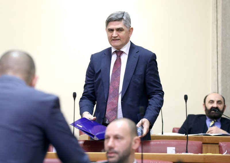 HDZ-ovac koji je častio Šeksa vratio novac u proračun i najavio kaznenu prijavu protiv Dabre