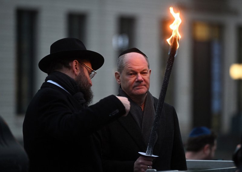 Scholz izrazio solidarnost sa Židovima uoči početka Hanuke