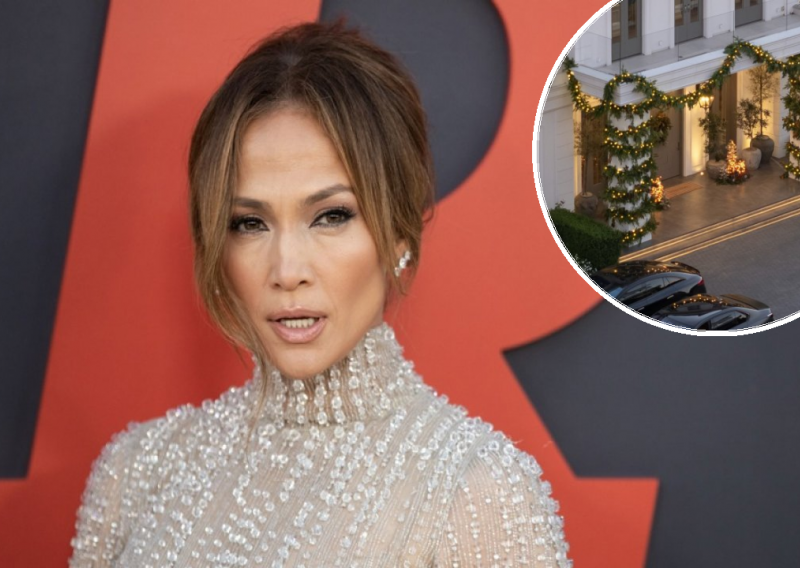 Sve u zlatu: Jennifer Lopez odškrinula vrata svog doma i pokazala kako je okitila bor