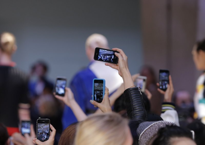 Karte za vlak uskoro ćemo kupovati mobitelima