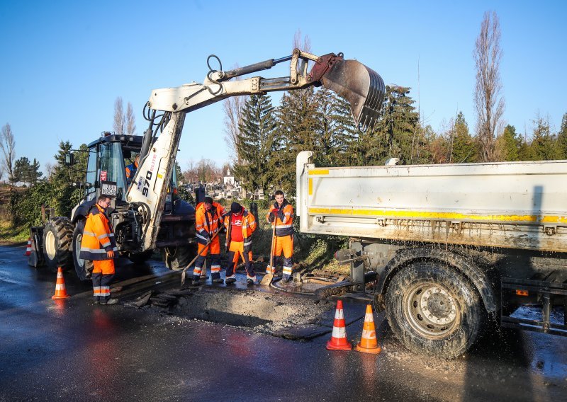 Dijelovi Zagreba ostali bez vode zbog puknuća cjevovoda