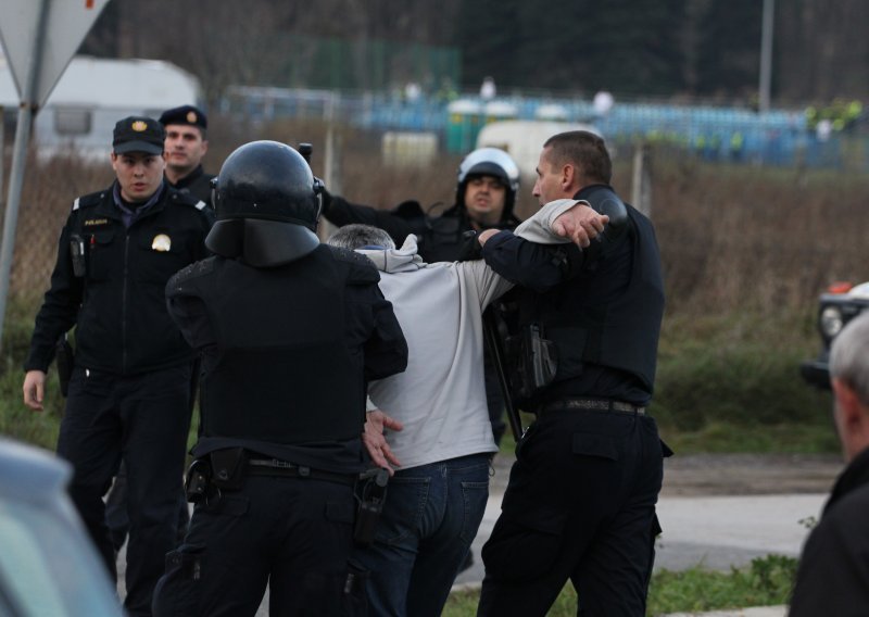 Torcida se Saboru žalila na policiju