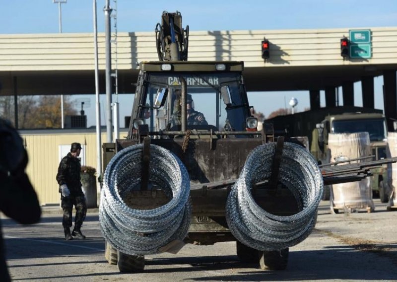 Srbija neće postavljati ograde zbog izbjeglica, ali razumije Sloveniju