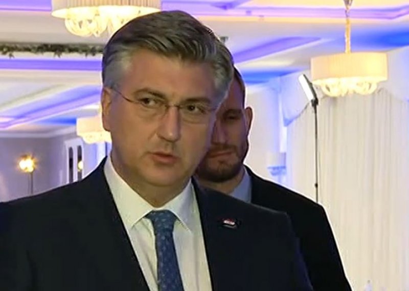 Plenković: Zamislite da ja sad otkrijem seksualnu orijentaciju nekog SDP-ovca ili novinara