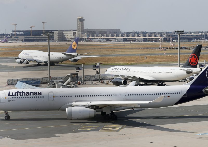 Frankfurtska zračna luka najavila otkazivanje letova zbog hladnog vremena