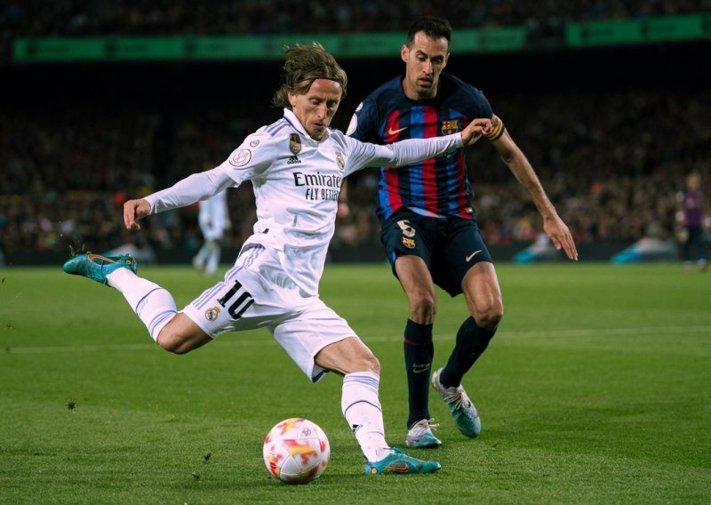 Luka Modrić i suigrači uoči obračuna s Barcelonom dobili iznenađujući 'poguranac'