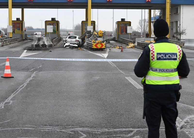 Teška prometna nesreća kod naplatnih kućica Zaprešić, vozač poginuo