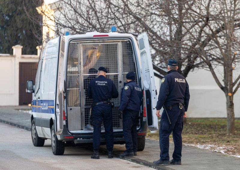 Istražni zatvor trojici razbojnika koji su pretukli i opljačkali dvije žene