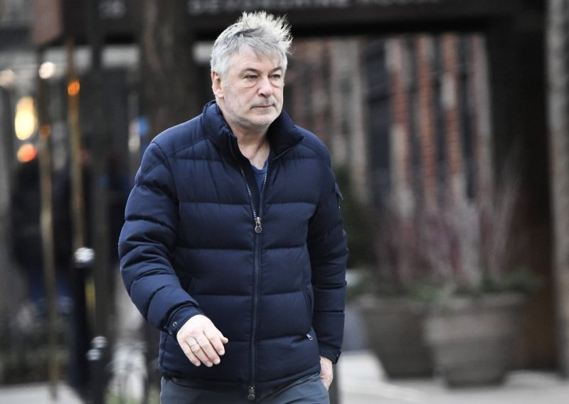 Alec Baldwin optužen je za ubojstvo iz nehaja na setu filma u Novom Meksiku