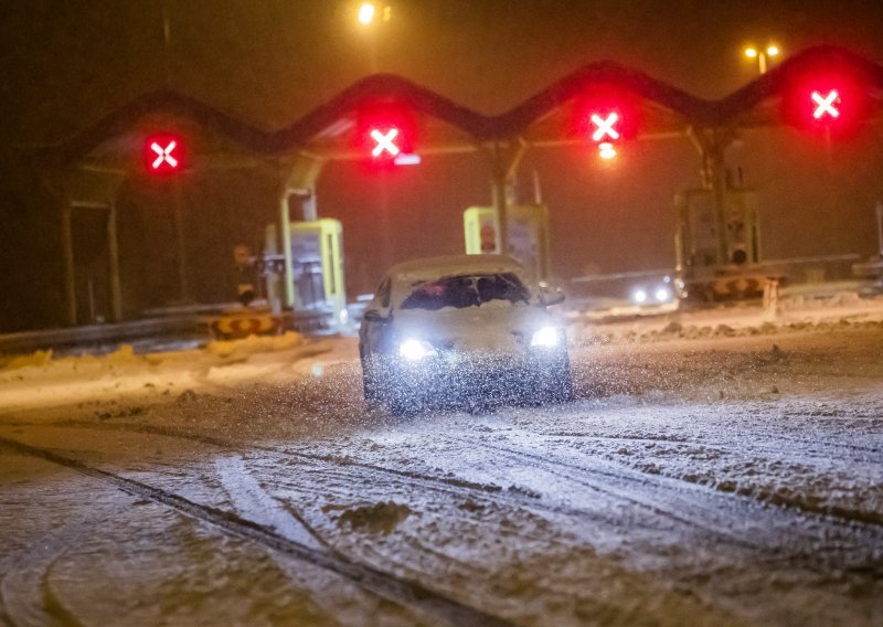 S mora prema unutrašnjosti još se ne može autocestom, ovo je aktualno stanje na prometnicama