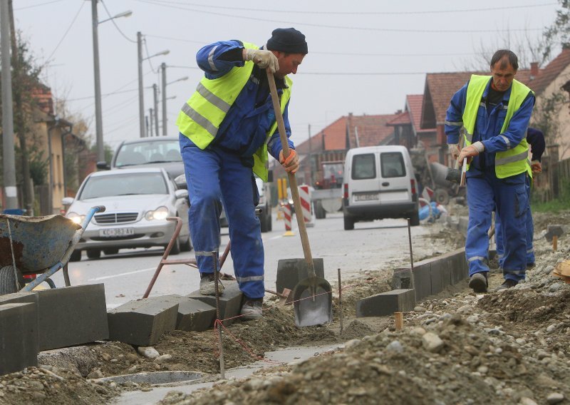 Radnicima u građevini 10-ak posto veće plaće: 'Osnovica treba biti ista u cijeloj državi'