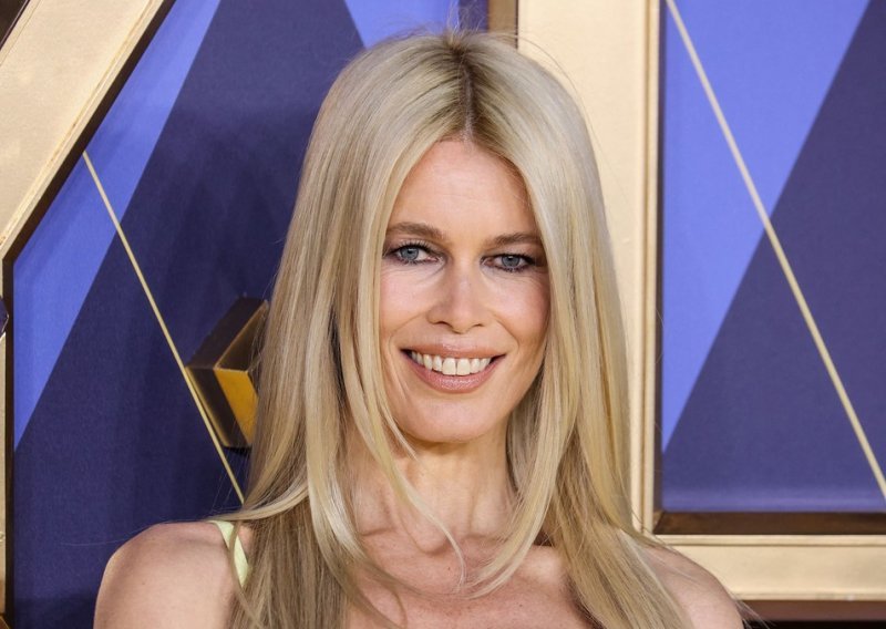 Ne može biti ponosnija: Claudia Schiffer pokazala sina na njegov 21. rođendan